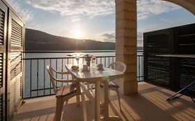 Villa Anteo Uz Plazu Sa Privatnim Parkingom
